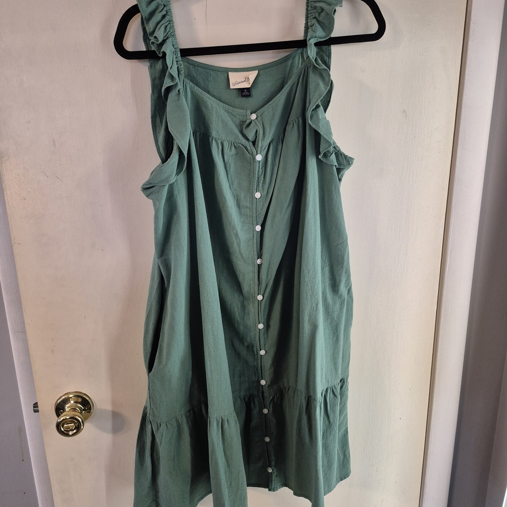 Universal Thread Green Ruffle Strap Button-Down D… - image 1